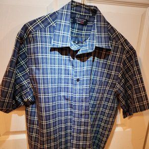 Roundtree and york mens casual shirt
